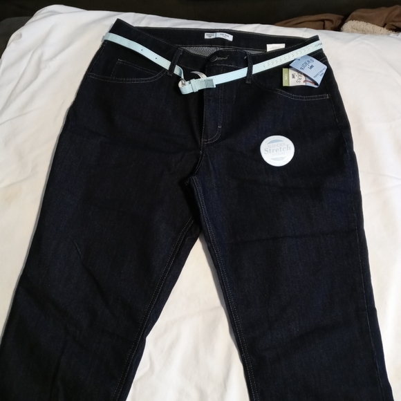 lee rider mid rise capri jeans